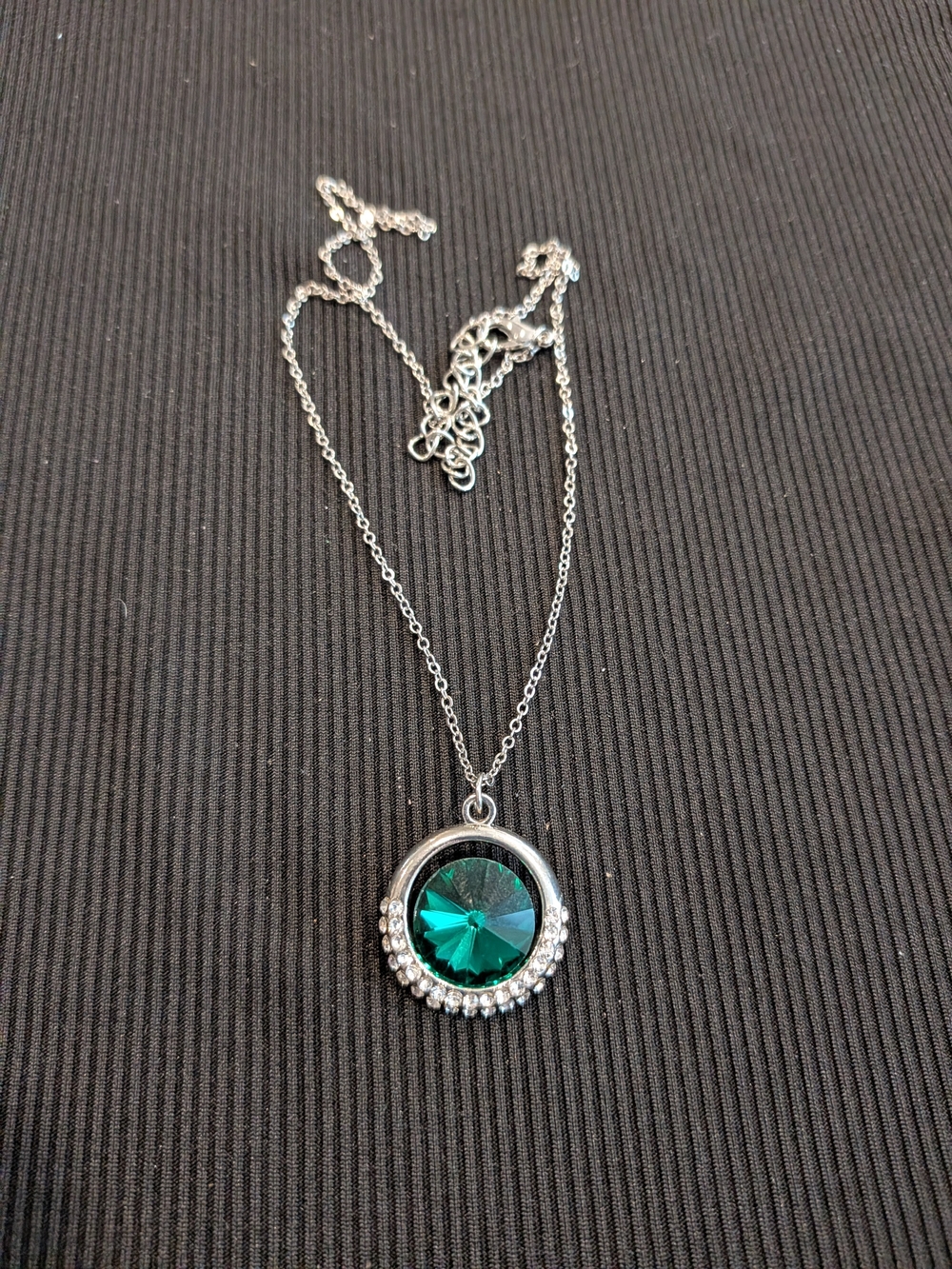 Silver Tone Necklace 11" with Emerald Green Crystal Pendant
